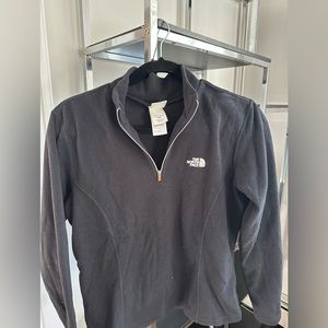 Black fleece north face pullover sweater